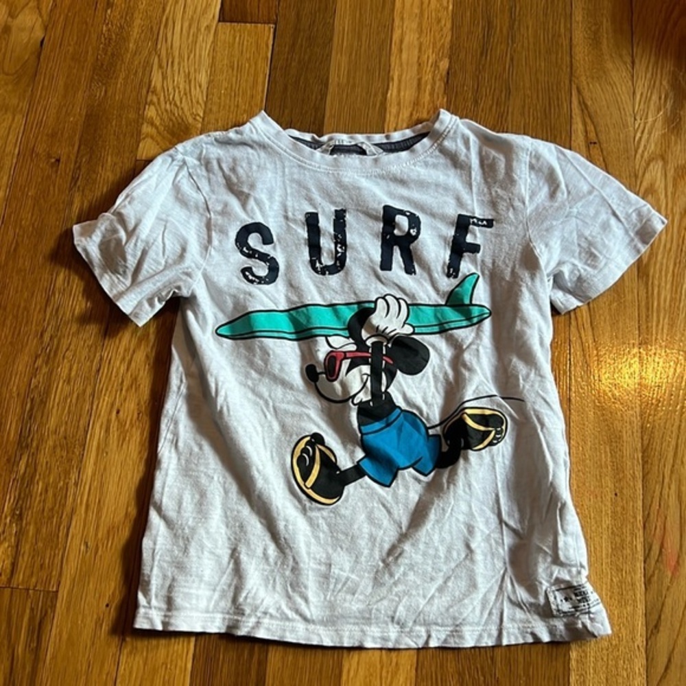 H&M Disney surf club Mickey Mouse shirt size 7
